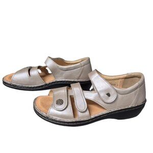 41 Finn Comfort Germany Sintra Leather Sandals Taupe